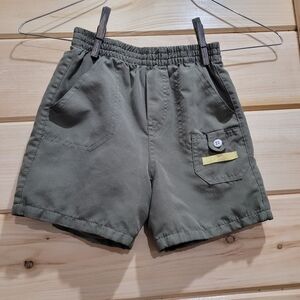 Curious George Universal Studios Explorer Green Shorts 3T
